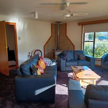 Mole Creek The Tigers Lair Accomadation 빌라 외부 사진