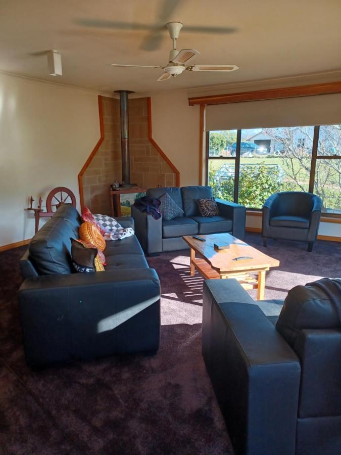 Mole Creek The Tigers Lair Accomadation 빌라 외부 사진